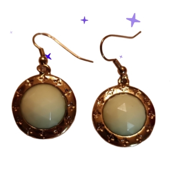 New goldtoned statement necklace earring SET pale green cushion cut roun… - Picture 4 of 4